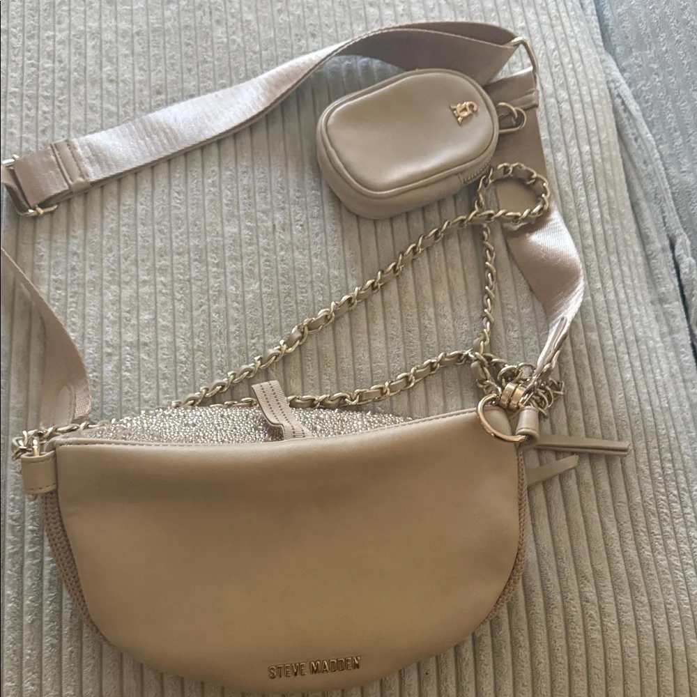 Steve Madden Gold Crossbody Bag Set - Picture 3 of 5